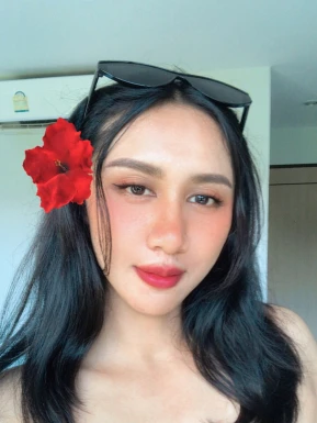 Thai girl for dating