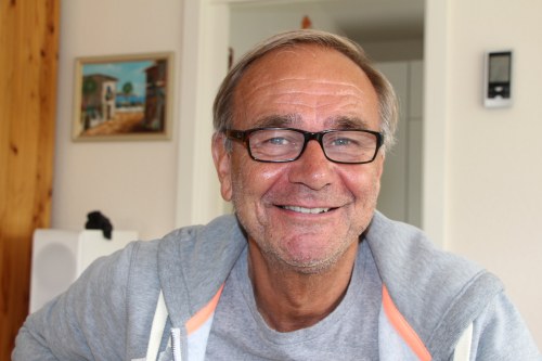 <span>Stefan, 63</span>&nbsp;<span style='width: 25px; height: 16px; float: right; background-image: url(/bitmaps/flags_small/DE.PNG)'>&nbsp;</span><br><span>München, Deutschland</span>&nbsp;<input type='button' class='joinbtn' style='float: right' value='JOIN NOW' />