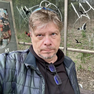 <span>Gary, 65</span> <span style='width: 25px; height: 16px; float: right; background-image: url(/bitmaps/flags_small/CZ.PNG)'> </span><br><span>Brno, Czech Rep.</span> <input type='button' class='joinbtn' style='float: right' value='JOIN NOW' />