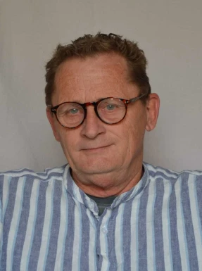 Foreign men for dating