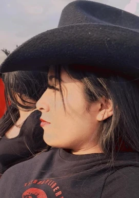 Thai girl for dating