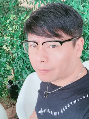 Foreign men for dating