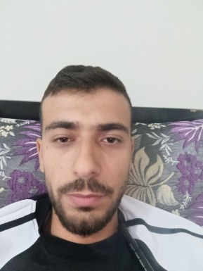 <span>Ahmed, 26</span>&nbsp;<span style='width: 25px; height: 16px; float: right; background-image: url(/bitmaps/flags_small/TR.PNG)'>&nbsp;</span><br><span>Ankara, Turkey</span>&nbsp;<input type='button' class='joinbtn' style='float: right' value='JOIN NOW' />