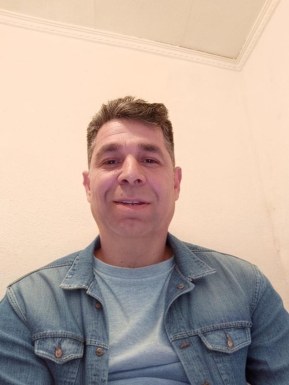 <span>Mark, 56</span>&nbsp;<span style='width: 25px; height: 16px; float: right; background-image: url(/bitmaps/flags_small/VN.PNG)'>&nbsp;</span><br><span>Ho Chi Minh, Vietnam</span>&nbsp;<input type='button' class='joinbtn' style='float: right' value='JOIN NOW' />