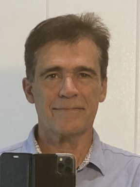 French men looking for love