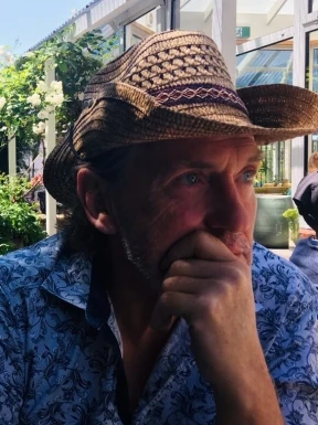 Foreign men for dating