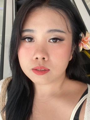 Thai girl for dating