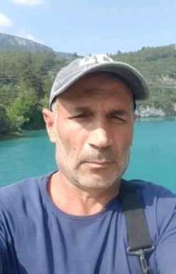 <span>ZazaSehmus, 51</span>&nbsp;<span style='width: 25px; height: 16px; float: right; background-image: url(/bitmaps/flags_small/TR.PNG)'>&nbsp;</span><br><span>Istanbul, Туреччина</span>&nbsp;<input type='button' class='joinbtn' style='float: right' value='JOIN NOW' />