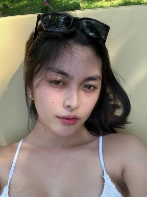 Thai girl for dating