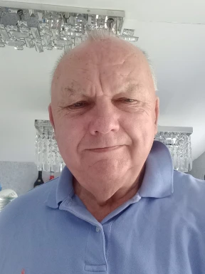 English men looking for love