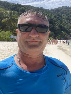 Russian men looking for love