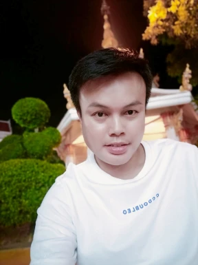 <span>Woody, 39</span> <span style='width: 25px; height: 16px; float: right; background-image: url(/bitmaps/flags_small/TH.PNG)'> </span><br><span>Bangkok, Thailand</span> <input type='button' class='joinbtn' style='float: right' value='JOIN NOW' />