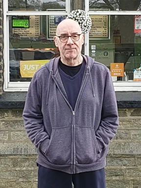 English men looking for love