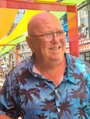 English men looking for love