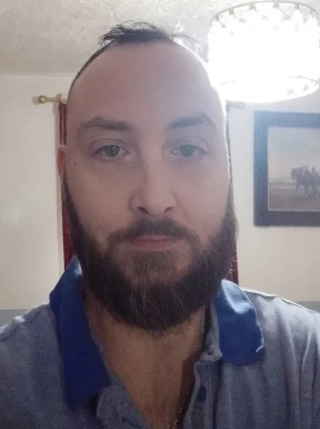 English men looking for love