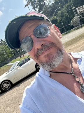 Foreign men for dating