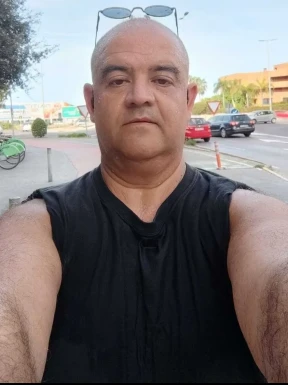 Spanish men looking for love
