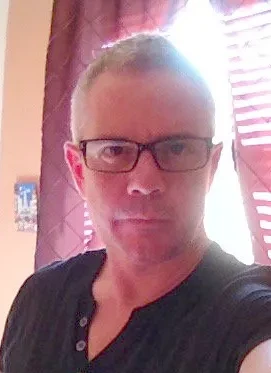English men looking for love